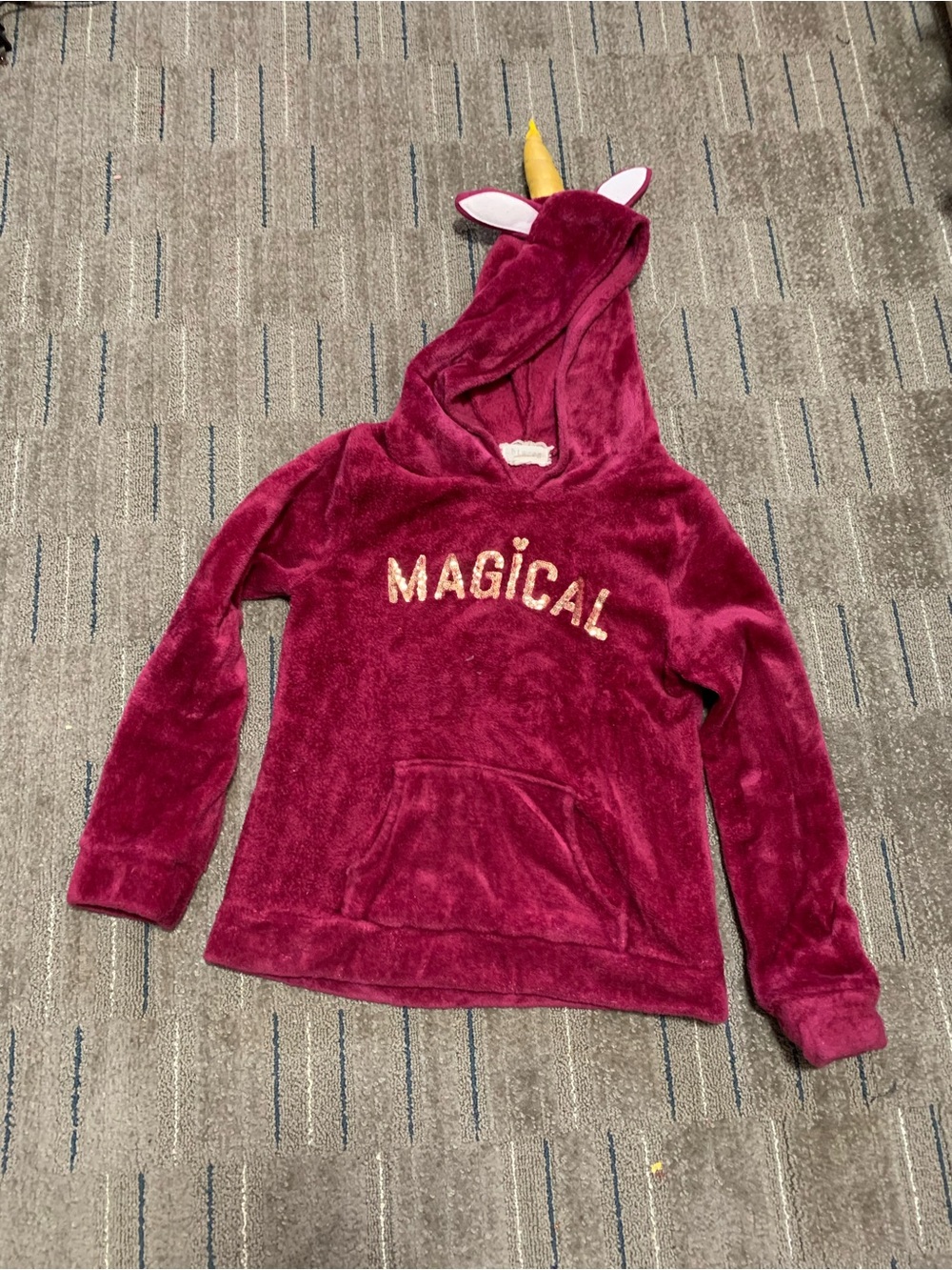 btween Girls Size 10/12 Unicorn Fleece Hoodie with Sequins